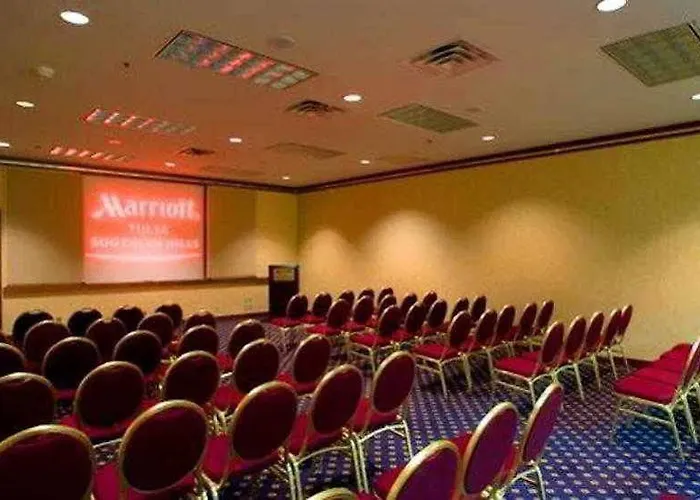 Marriott Southern Hills Hotel 3*